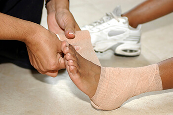 ankle sprain treatment in the Monmouth County, NJ: Little Silver (Long Branch, Tinton Falls, Asbury Park, Eatontown, Red Bank, Keansburg) and New York County, NY: New York, as well as Hudson County, NJ: Jersey City, Hoboken, Union City, West New York, Secaucus areas